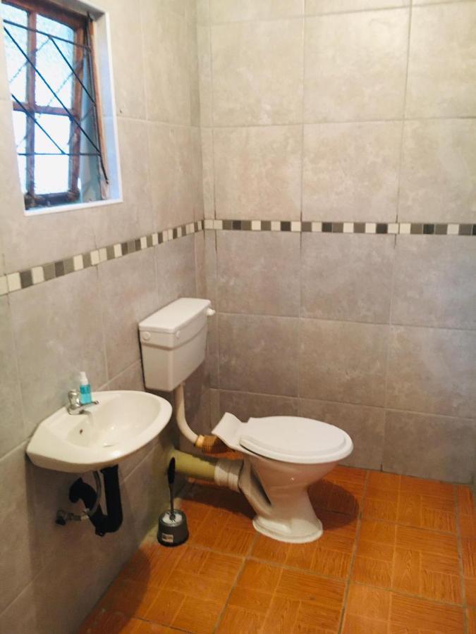 30 Nine Guesthouse Nseleni Ngoại thất bức ảnh